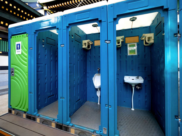 Porta potty delivery and setup in Hallam, PA
